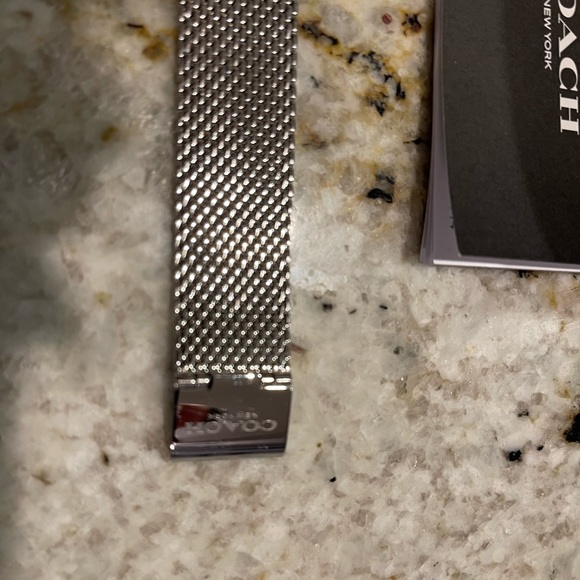 Women’s Coach Watch - Picture 4 of 4